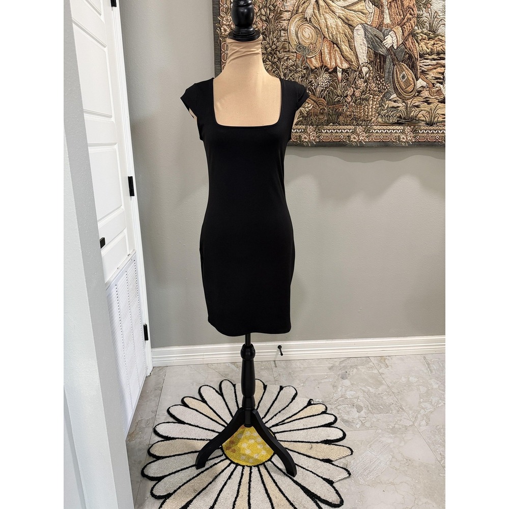 No Boundaries Dress Juniors Medium Black Square Neck Cap Sleeve Bodycon Mini‎